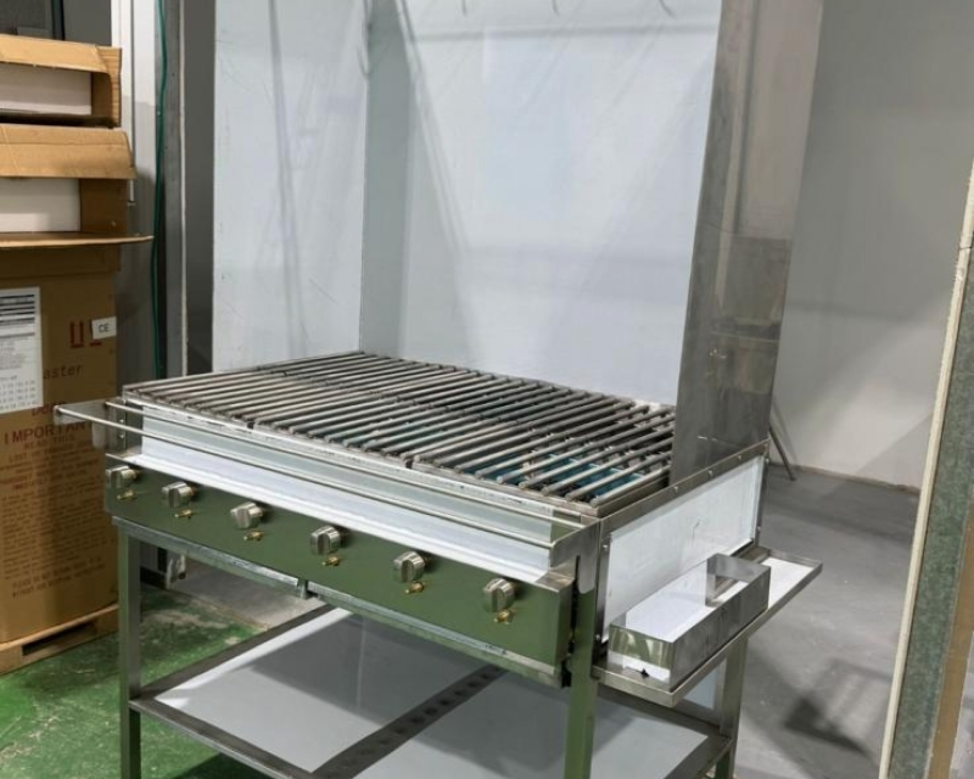 גריל גז תעשייתי מנירוסטה, גרסת תמונה של מחשב